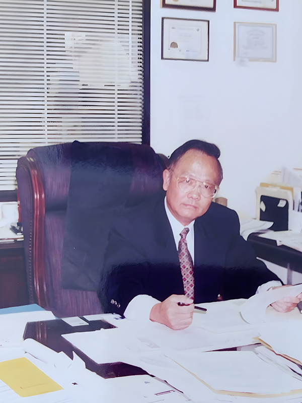 Author Johnathan Hou Chinese American Scholar